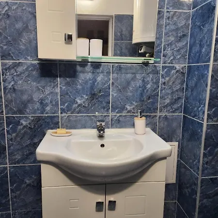 Cozy Spacious In Apartmán Varna