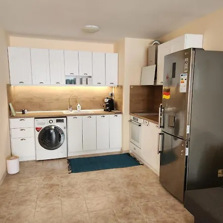 Cozy Spacious In Apartmán Varna