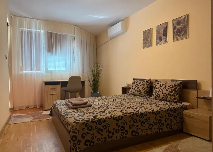 Cozy Spacious In * Várna