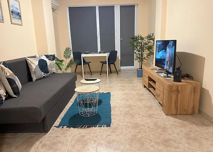 Cozy Spacious In Várna